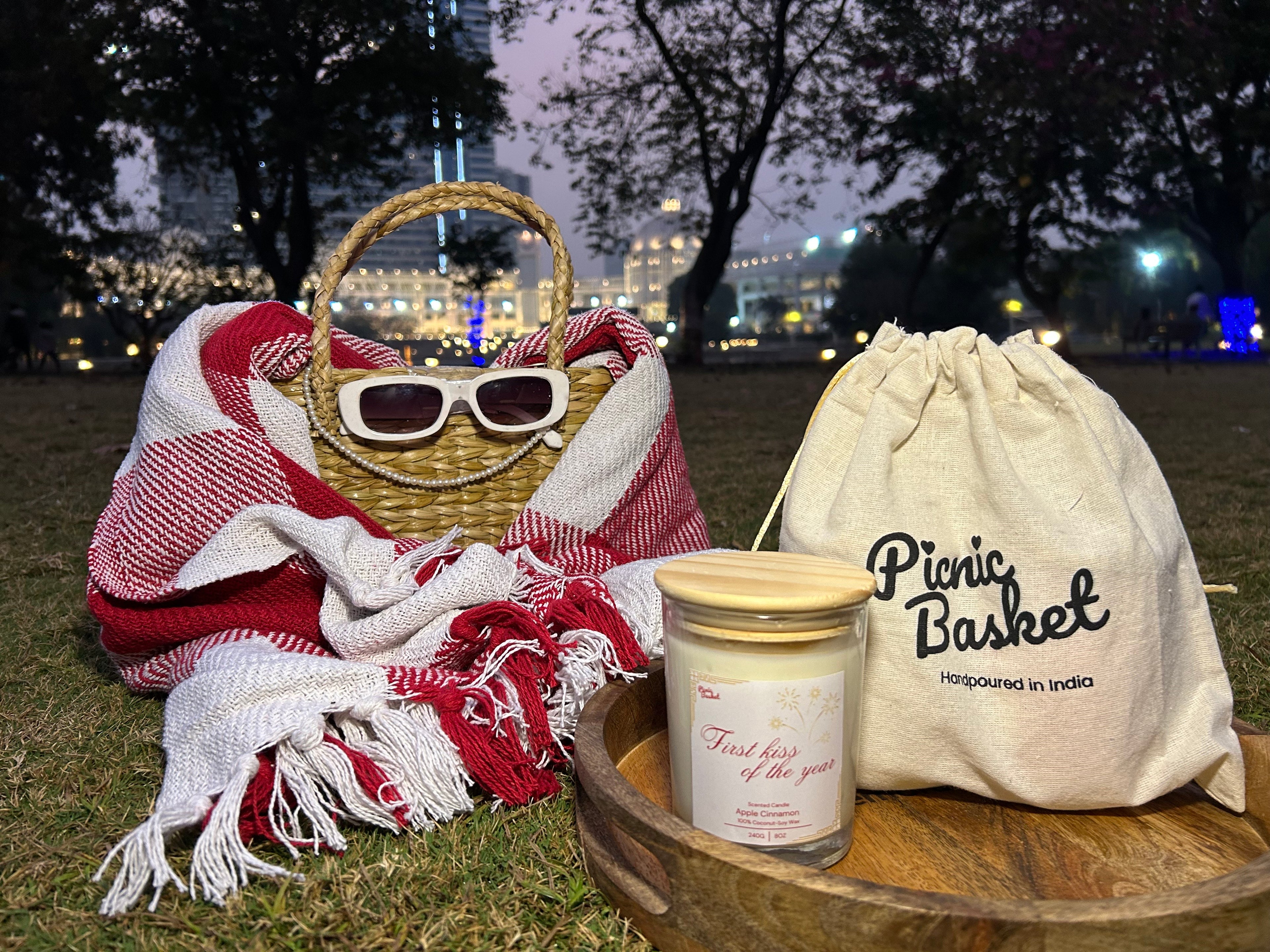 First Kiss of the Year | Apple Cinnamon Scented Candle